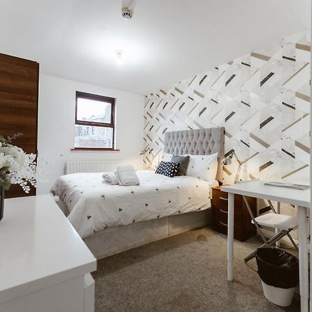 Whitechapel En-Suite Beds To Stay Londra Dış mekan fotoğraf